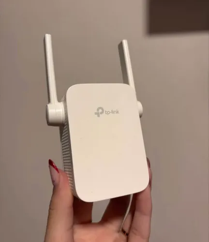 Repetidor de sinal Wi-Fi TP Link RE305