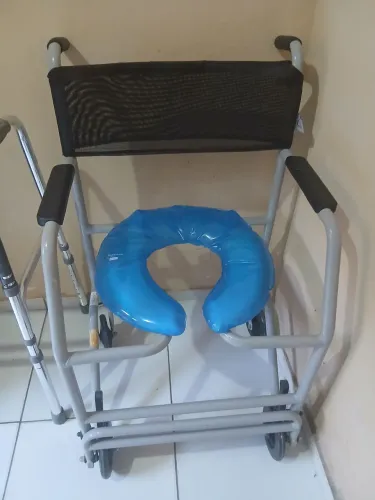 Cadeira de Banho com Assento de Silicone 