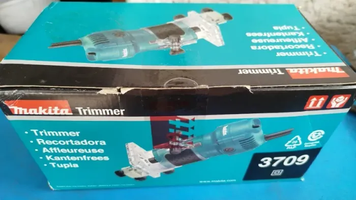 Tupia Makita 3709 Trimmer - Profissional e Original