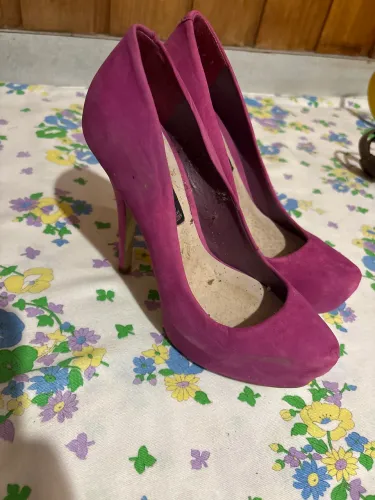SAPATO ROSA DE SALTO 35