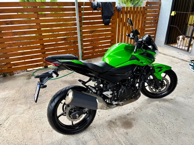 Kawasaki Z400 2023 Impecável