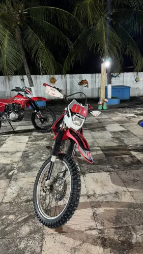 CRF 230F 2016 completa de acessórios