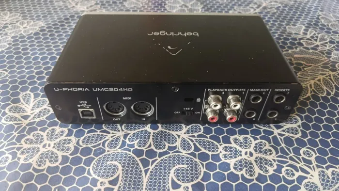 Placa interface de áudio u - phoria umc204Hd