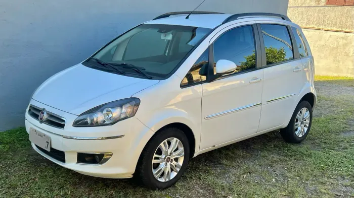 Fiat Idea Essence 1.6 Flex 16V 5P 2016