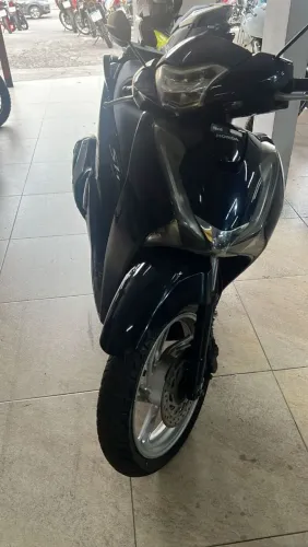 SH150 muito novinha