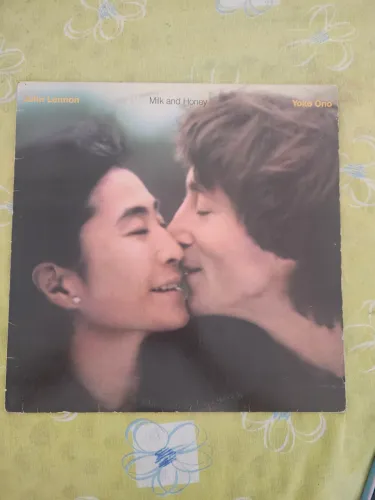 LP vinil: John Lennon - Milk and Honey 