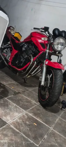 Bandit 650 carburada