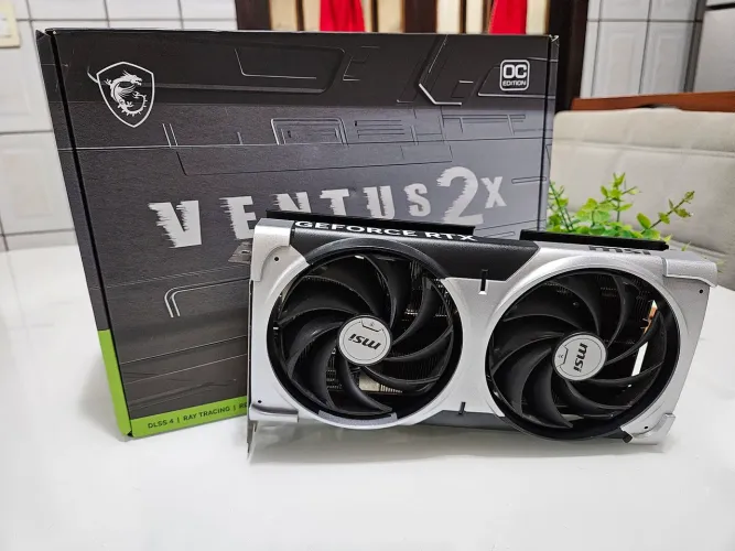 Rtx 5070 12Gb