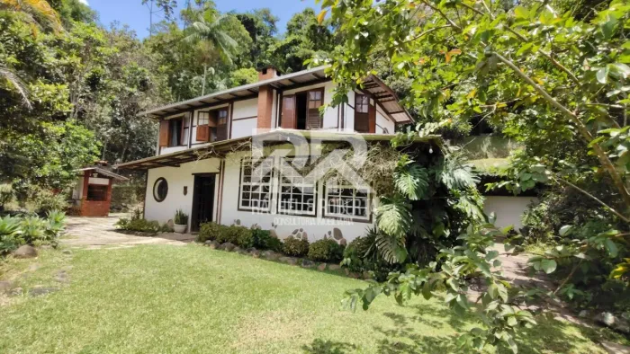 Casa em Albuquerque em Meio a natureza