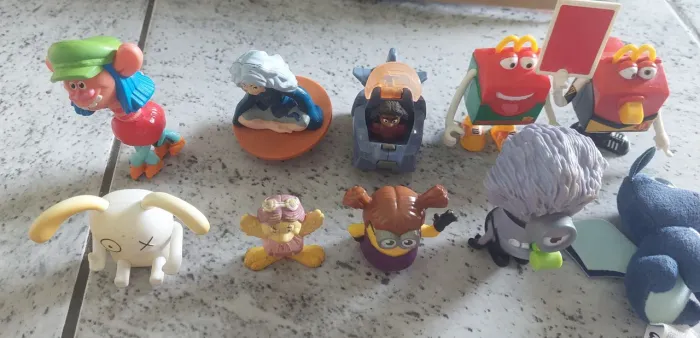 Lote com 10 miniaturas lembranças do macdonalds brinquedo antigo antiguidade coleção raro