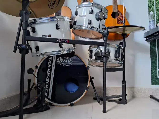 Bateria usada, em excelente estado de conservação.