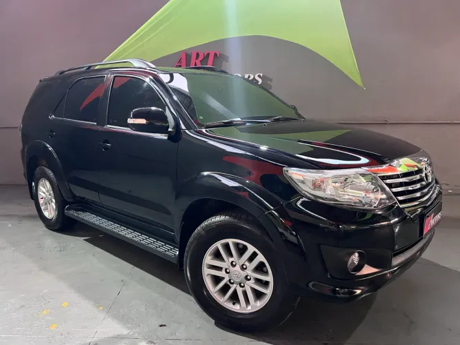 Toyota Hilux SW4 SR 4X2 2.7/ 2.7 Flex 16V Aut. 2015