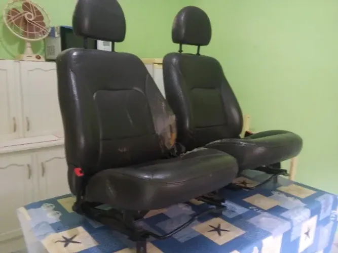 BANCO DE COURO DIANTEIROS DOBLO ADVENTURE !