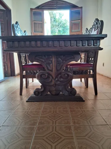 Mesa de Jantar 6 lugares Rústica Colonial(madeira maciça)com Cadeiras Estofadas