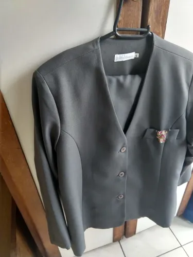 Terninho Feminino Tutto Bianco (Blazer + Calça) Tam 46 - Olaria/RJ