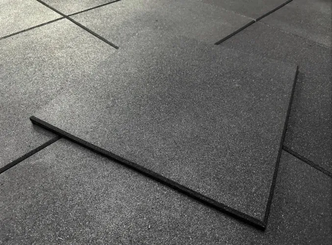 Piso emborrachado 1x1 de 15mm