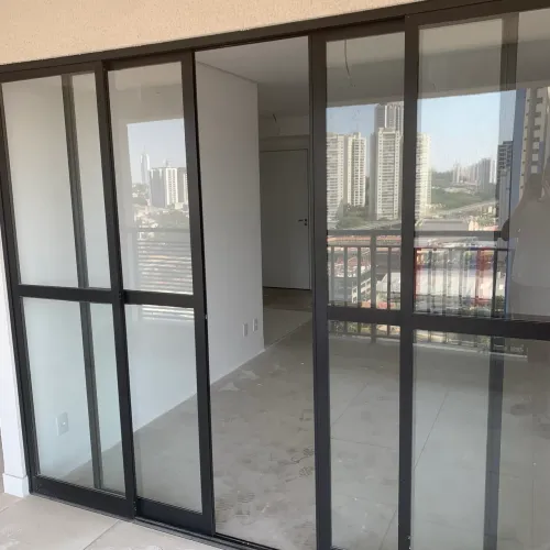 Porta balcão alumínio 2,67 L X 2,18 A