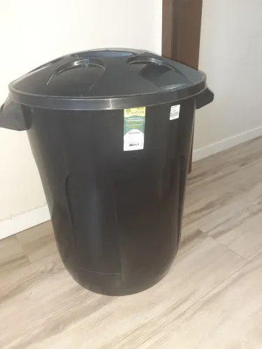 Balde 93 litros novo 50,00
