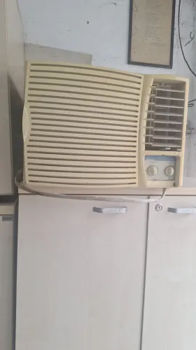 Ar condicionado de 7.500 BTUs.