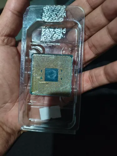 Ryzen 3 2200g pino torto