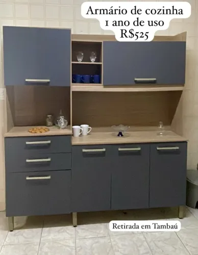 Armário de cozinha na cor azul com 2 gavetas e 6 portas - R$525