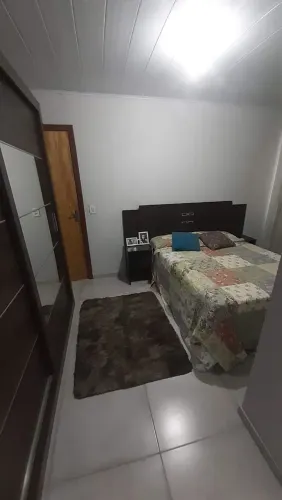 Casa duplex espaçosa e bem iluminada<br>Localização privilegiada no bairro Terra Vermelha