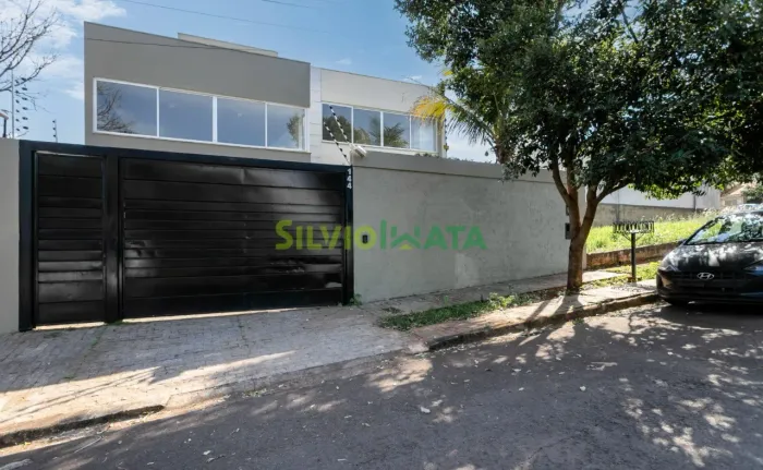 EXCELENTE SOBRADO DE ALTO PADRÃO COM 4 SUITES, PROXIMO A AV. CERRO AZUL.