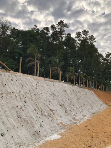 concreto projetado, muros atirantados entre outros 