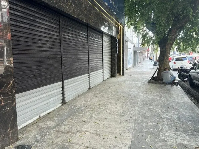 ALUGO ÓTIMO PONTO COMERCIAL 132M² NA TRAV PADRE EUTÍQUIO