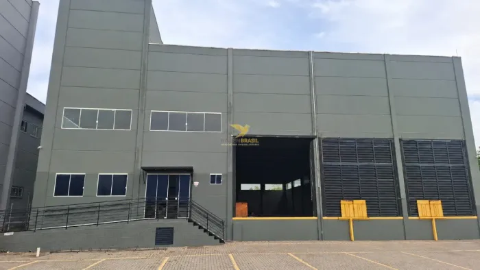 Galpão 1.300 m² para locação com 3 docas - Beira Rio | Biguaçu - SC