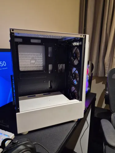 gabinete gamer com 3 fans