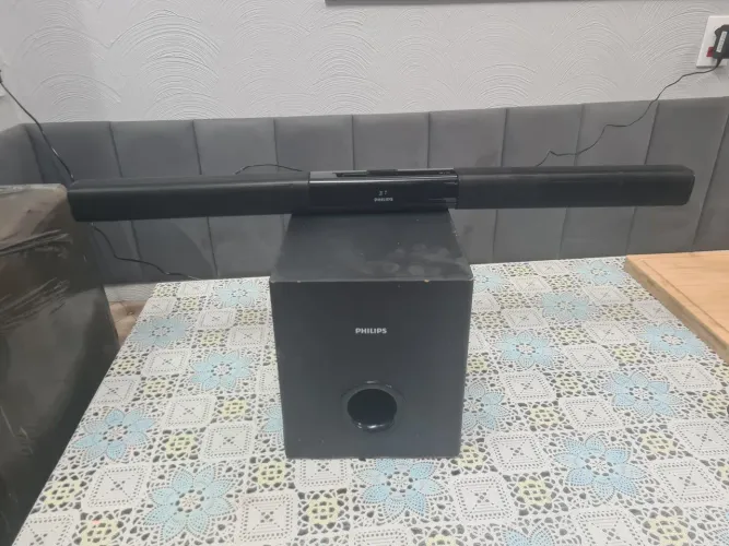 Soundbar Philips htl3110 bluetooth HDMI