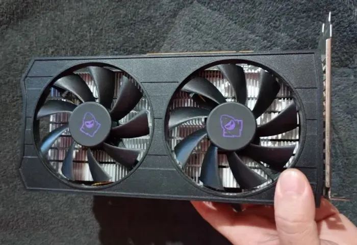 Placa de video RX 5500 XT 8GB GDDR6 (NÃO ACEITO TROCAS)