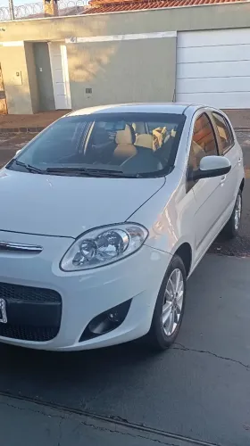 Fiat Palio Essence 1.6 Flex 16V 5P 2015