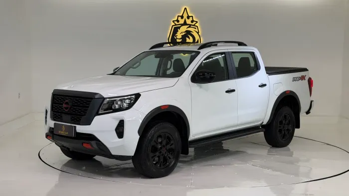 Nissan Frontier Pro4x CD 4X4 2.3 Bi-TB Die. AUT 2025