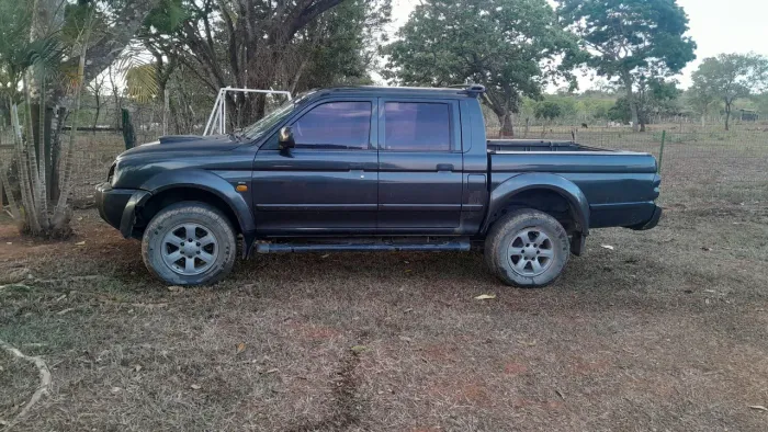 Mitsubishi L200 Outdoor GLS 2.5 4X4 CD TDI Diesel 2010
