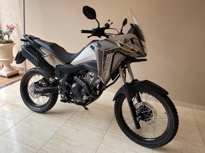 Honda XRE 300 SAHARA 300 ADVENTURE
