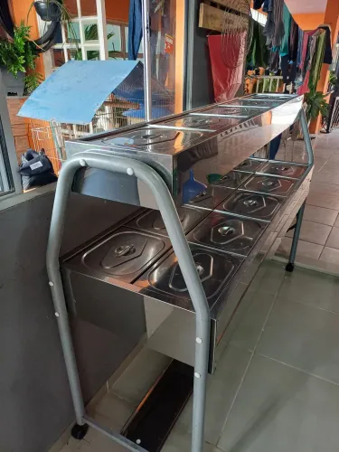 Self service 10 cubas quente é 5cubas p.saladas