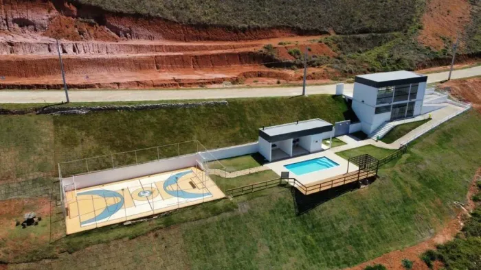Terreno à venda, 353 m² por R$ 69.000,00 - Igrejinha - Juiz de Fora/MG