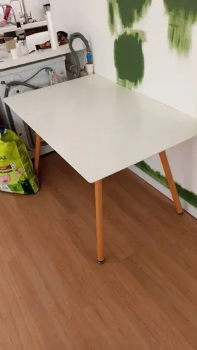 Mesa usada moderna