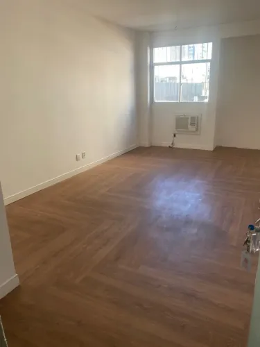 Sala Comercial para Locação | 30 m² | Centro Comercial | Av. Santa Leopoldina