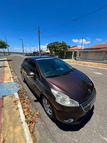 Peugeot 208 Allure 1.5 Flex 8V 5P 2015