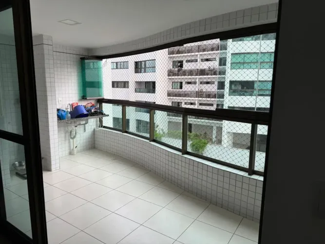Imóvel para venda possui 158 metros quadrados com 4 quartos em Monteiro - Recife - PE