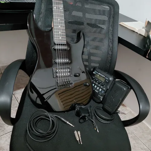 Guitarra Tagima Woodstock TG-510 + Pedaleira ZOOM G1X FOUR + cabos, capa, correia etc