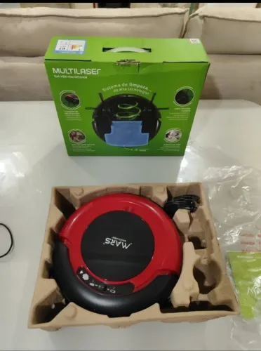 Robô aspirador de pó elétrico recarregável.