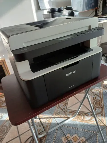 Impressora Laser Brother DCP-1617NW