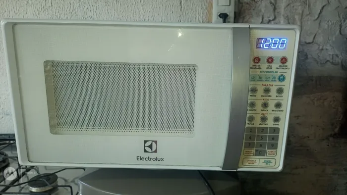 Micro-ondas Electrolux está funcionando perfeitamente