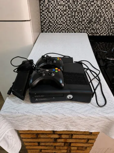 XBOX 360 DESBLOQUEADO - PRONTO PARA JOGAR! ?