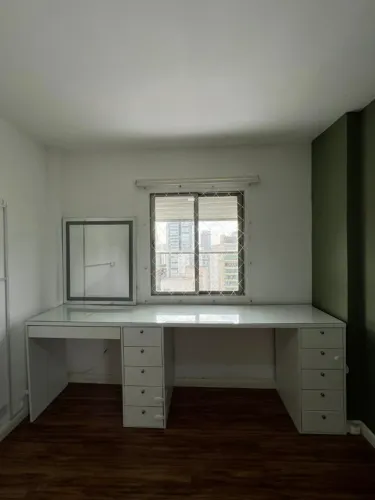 Penteadeira camarim branca com espelho e luz