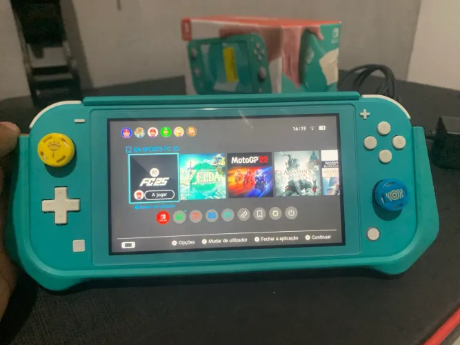 Nintendo Switch lite com jogos bloqueado